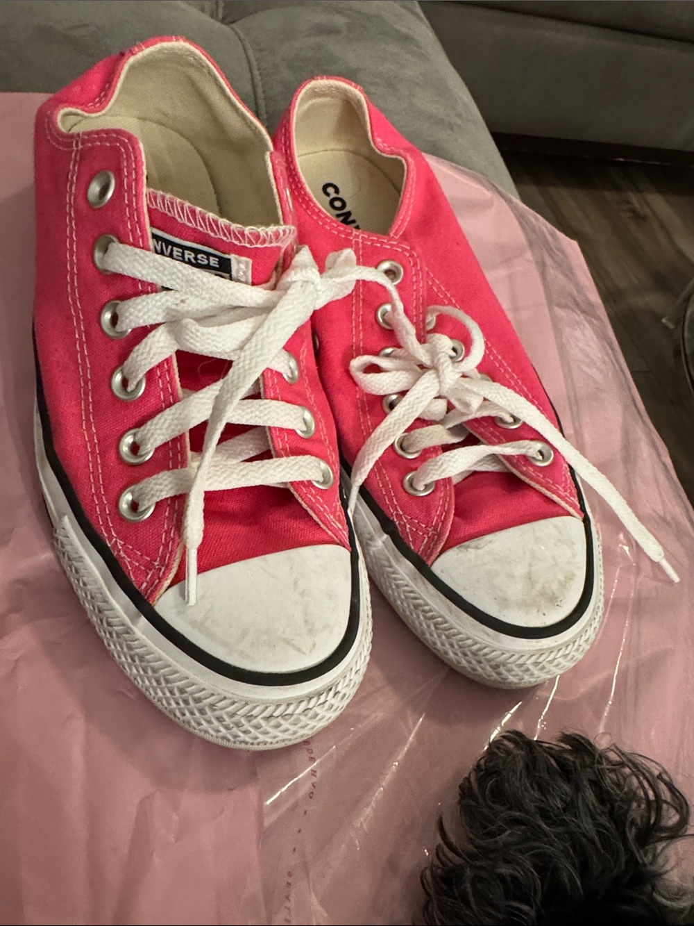 Converse Women’s Low-Top Canvas Sneakers in Hot Pink with White Accents Sz 7 $24